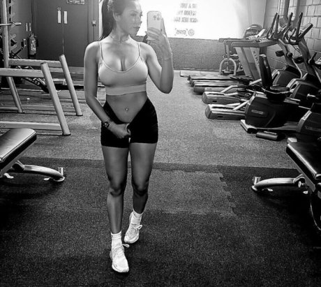 fans anaux courbés uniquement sexy photo