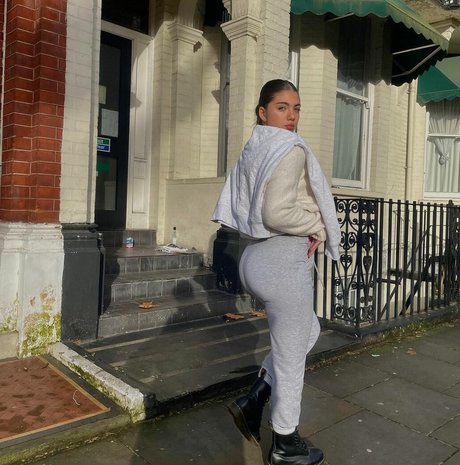 Ela Be eri nus de stars du porno archive