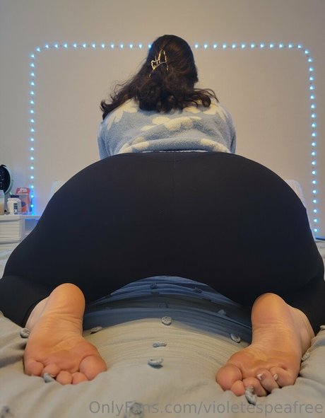 violetespeafree mannequin image