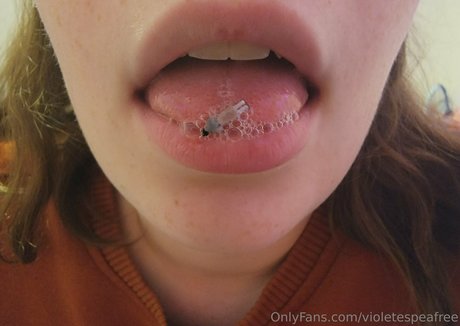 violetespeafree modèle porno image