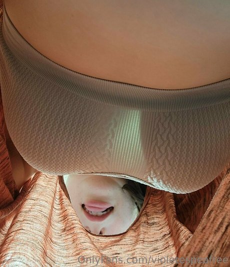 violetespeafree star du porno gratuit img