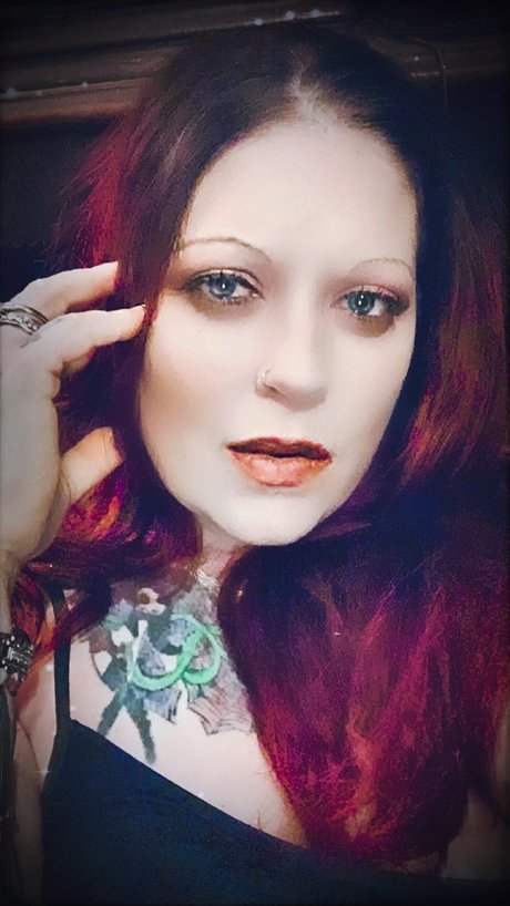 Mistress Heather modèle chaud galerie