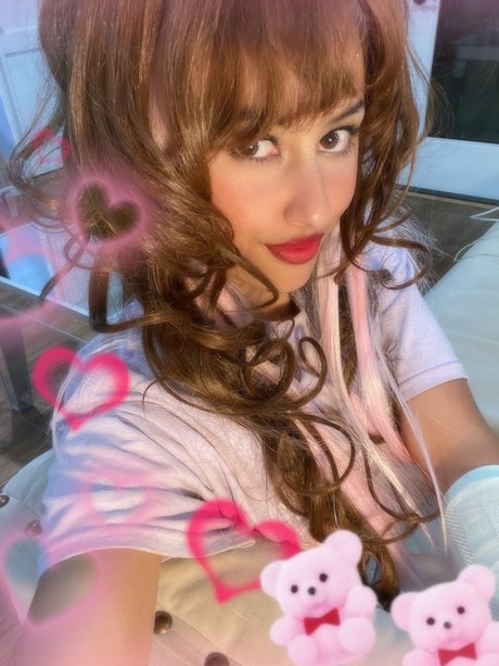 Kini Solana 18_ star du sexe images