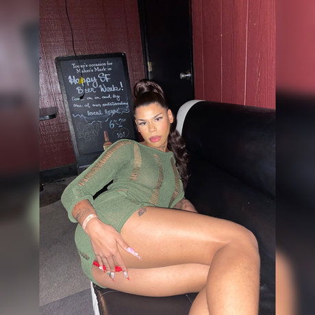 Icy GoaThroat_ modèle artistique galerie