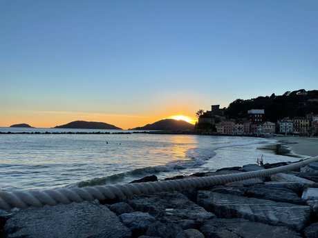 Giulia Merea modèle magnifique galeries