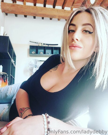 Lady Debby star du porno nue galeries