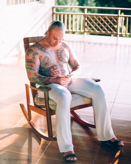 sashashpakofficial étoile sympa galerie