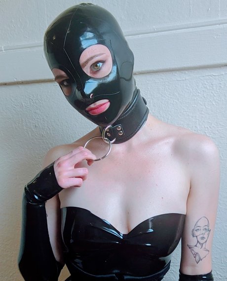 Zita Mute nus de stars du porno galerie