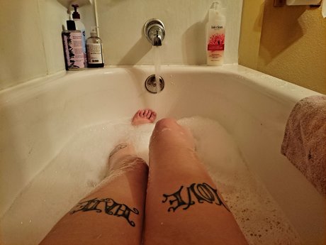 bisexuel mmf onlyfans parfait sympa img