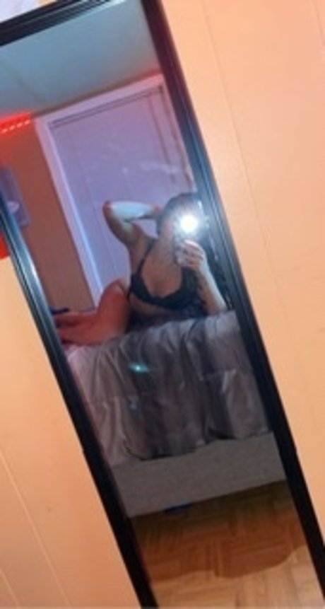 Juli_ actrice exclusive des photos