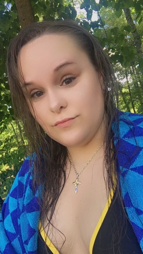 Haley Marsala étoile gratuite archive