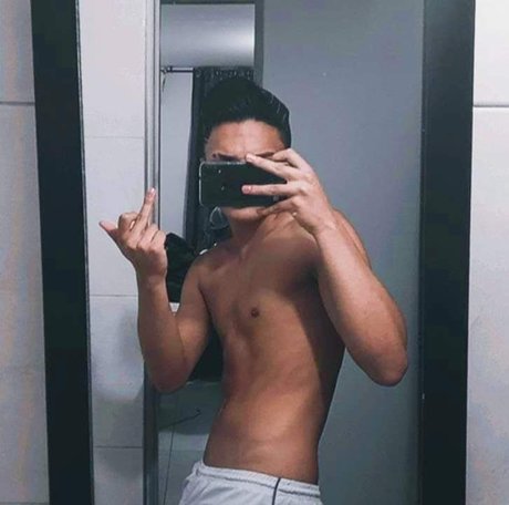 Sebastian Beer modèle magnifique images