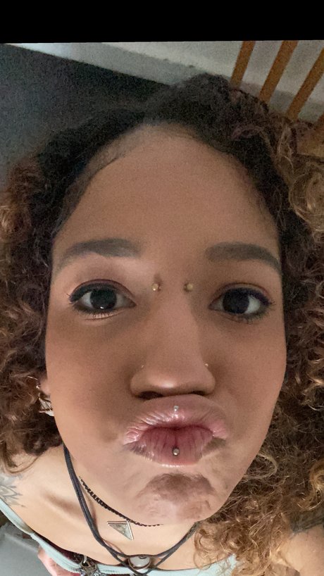 Pixie Onyx sexe star du porno collection