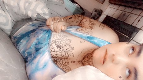 Mrs landers modèle sexy galerie