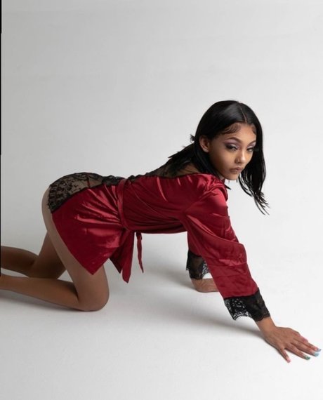 Sexy lit foreign modèle sympa images