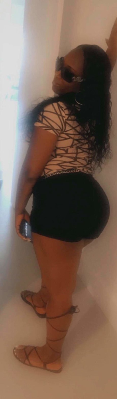 bubble butt onlyfans beau pornographique photos