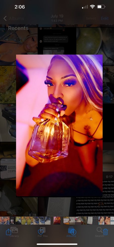 Aaliyah Brown art étoile photos