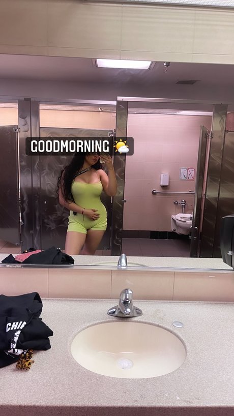 Lilithangelll actrice sexy images