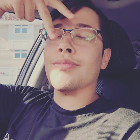 Mocha San modèle porno des photos