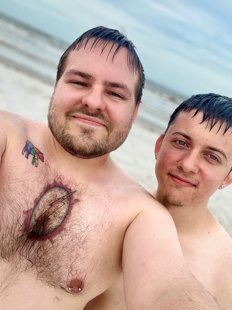 Tony amp ampTommy modèle nu photo