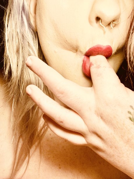 lingerie blanche onlyfans haute définition érotique img