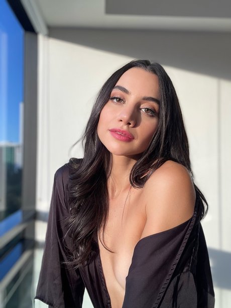 Gimena G mez modèle sexy image