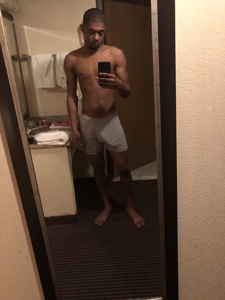 EGGSBENEDICK actrice pornographique galeries