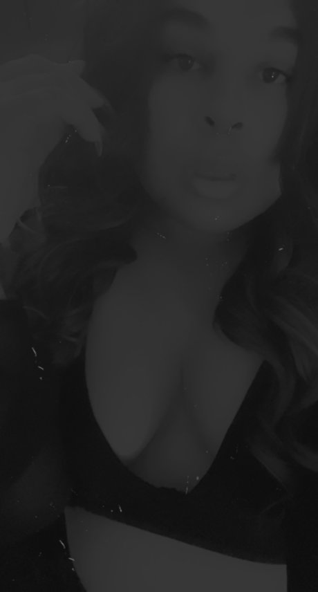 THROAT VILLAIN modèle érotique images