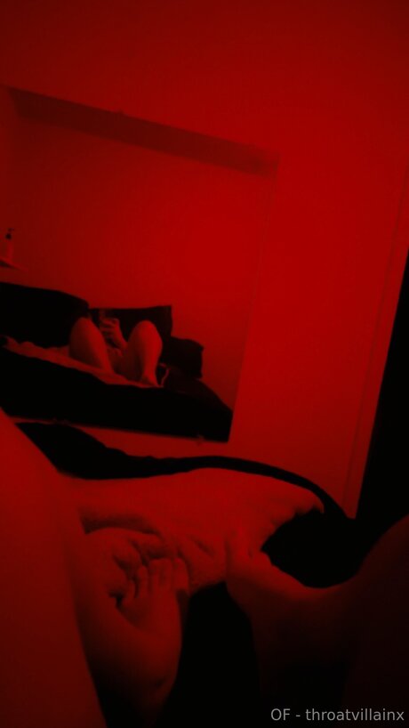 THROAT VILLAIN art star du porno des photos