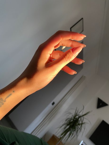 ThroughMyFeet star pornographique img