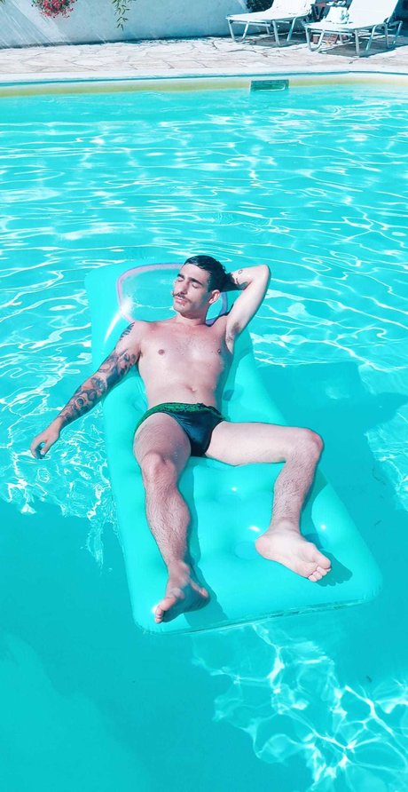 Kostas GeorgoPoulos jolie étoile img