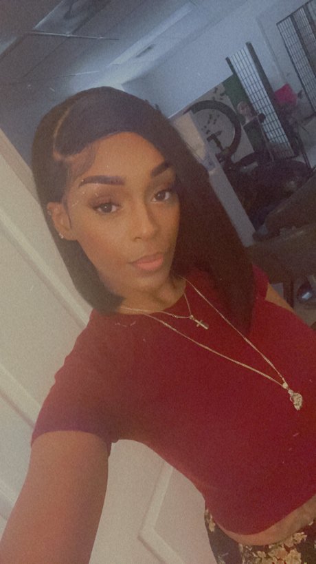 Famous K modèle magnifique des photos