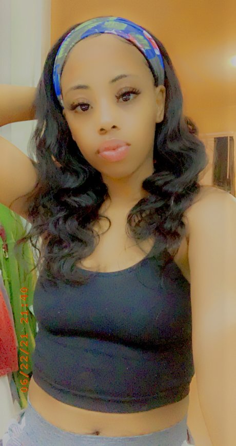 Teneshia Hayes joli modèle photos