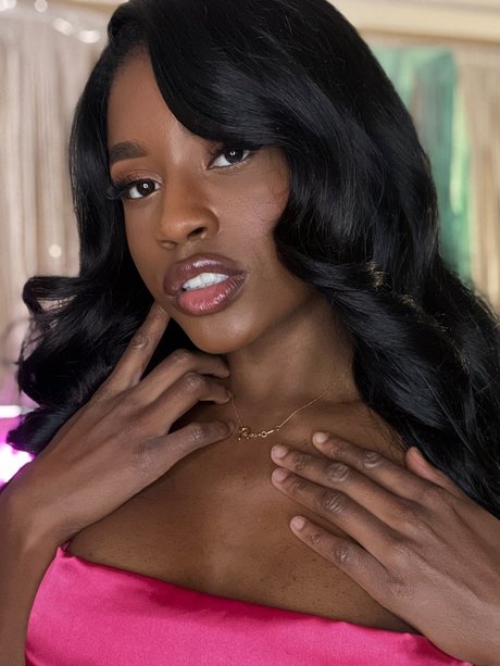 Nicole Kitt étoile img