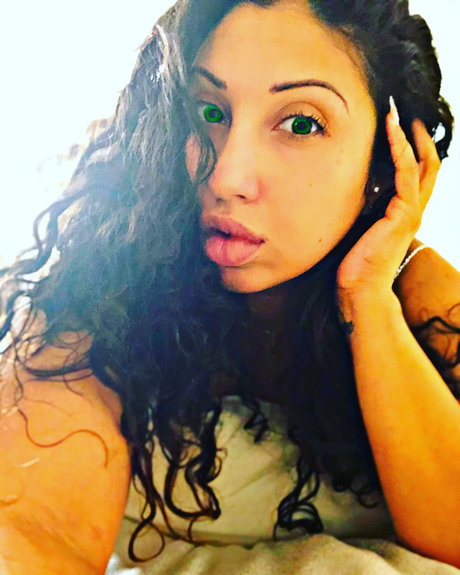 Mrs RosariotheG1 modèle nu galeries