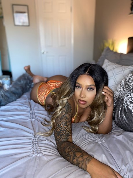 Erykha Ordoric_ étoile nue images