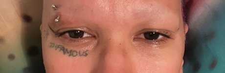 Richard Nippleson modèle porno galeries