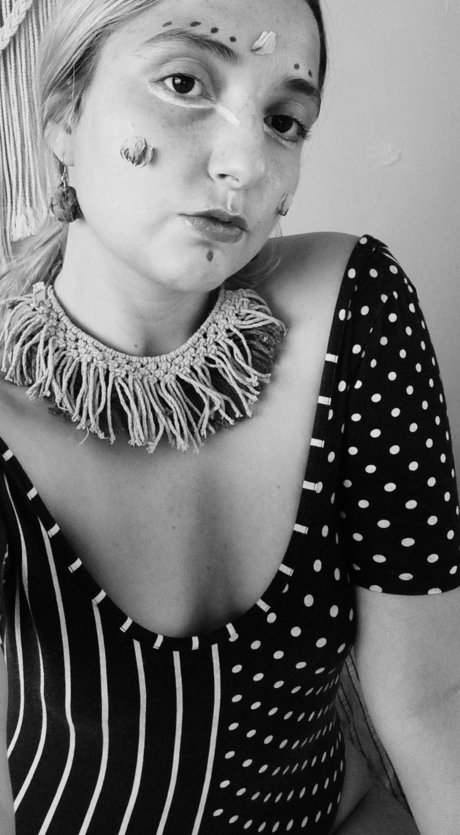 Sophia Hidra modèle nu archive