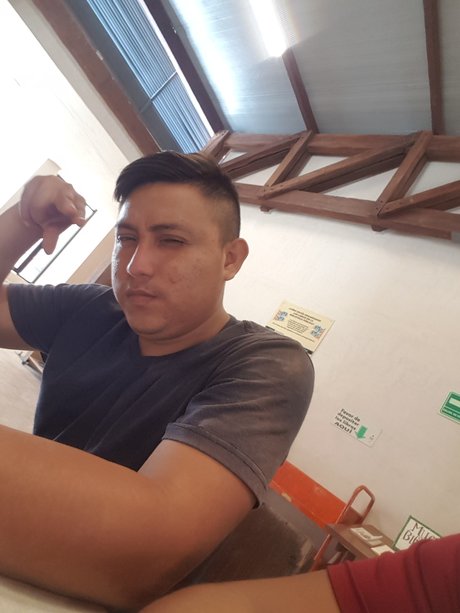 Edwin amir cabrera poot star érotique collection