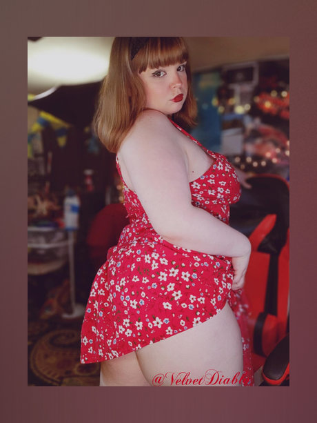 latina solo onlyfans très chaud images