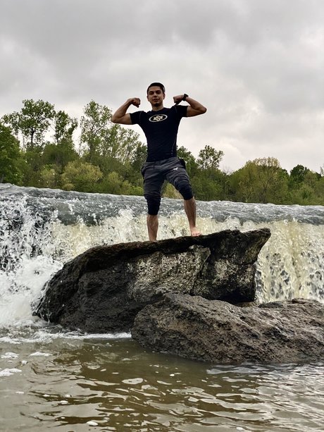 Antonio Martinez star du porno gratuit galerie