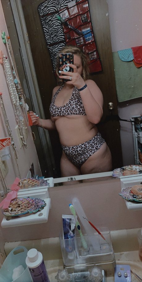 Madyson Lowe beau modèle photos