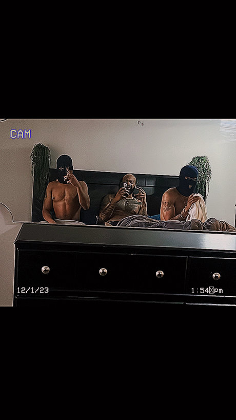 Demon Time x 3 modèle joli img