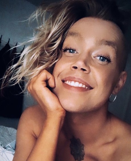 Pretty Boy Ice_ étoile chaude collection