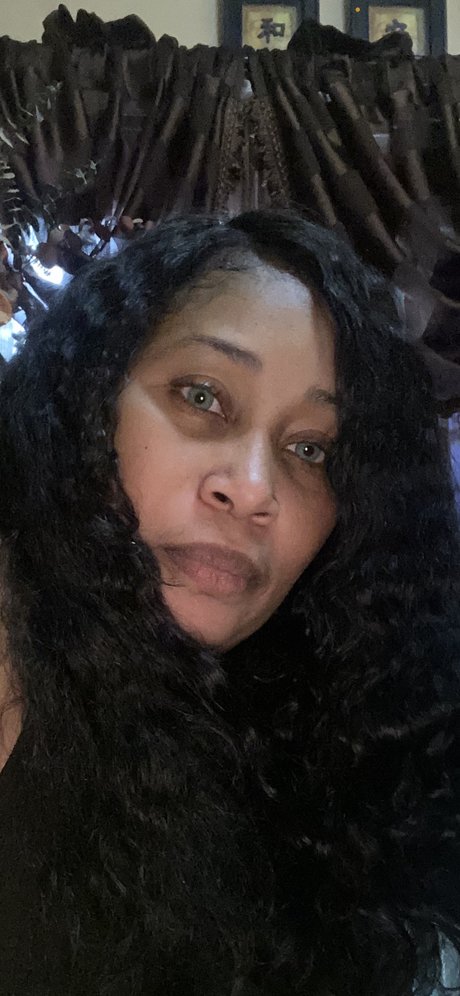 Madlen Decembre star du porno érotique galeries