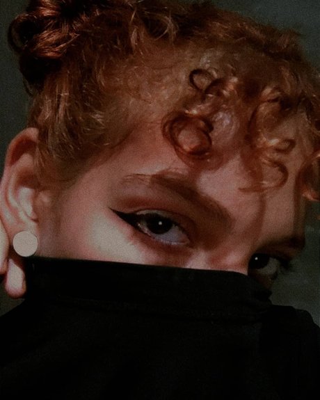 Luara_ modèle de sexe photo