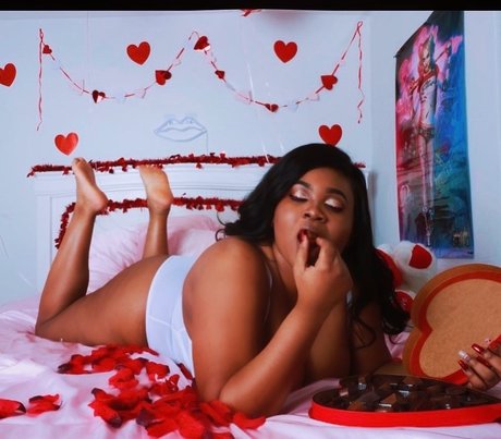 Therealblacklola joli modèle photo