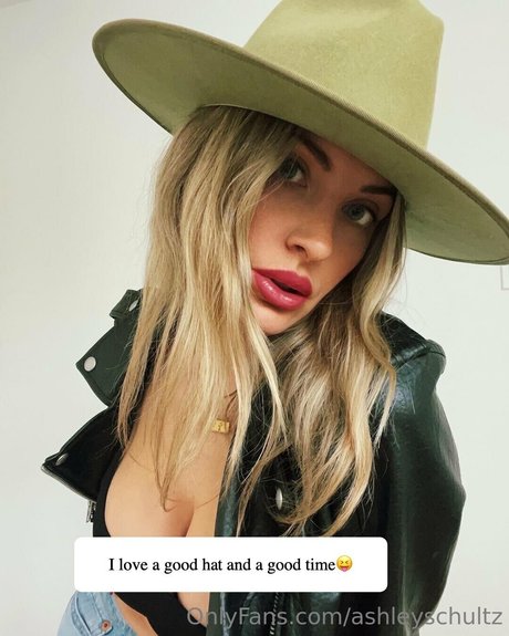 Ashley Schultz modèle de haute qualité images