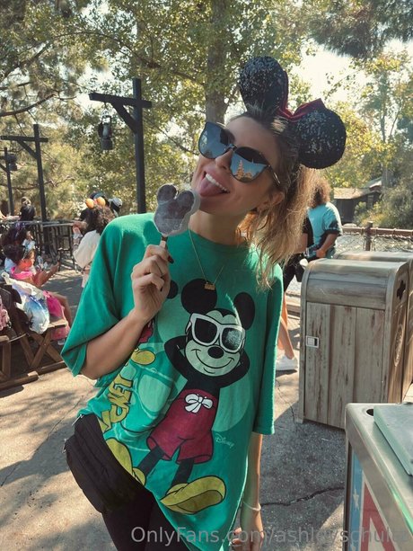 Ashley Schultz star du porno érotique img