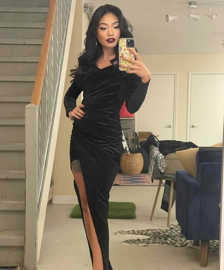 Reyna Morena jolie étoile collection